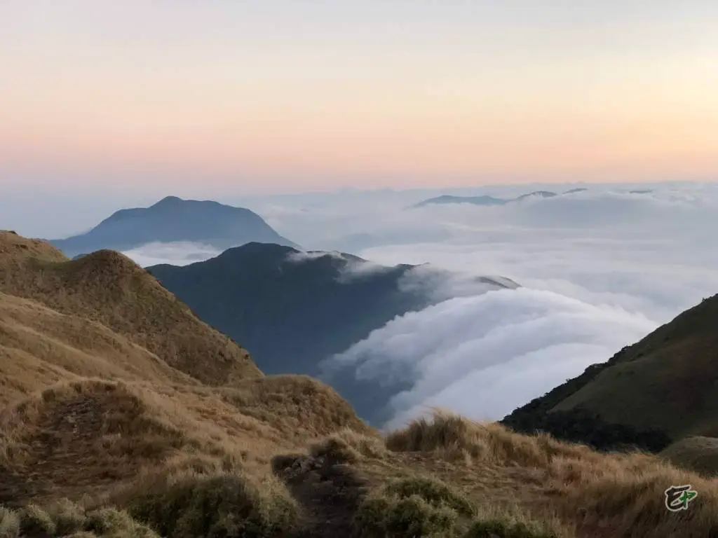 Mount Pulag, Flowing Clouds