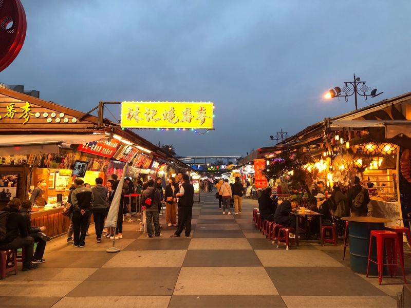 Dongdamen Night Market