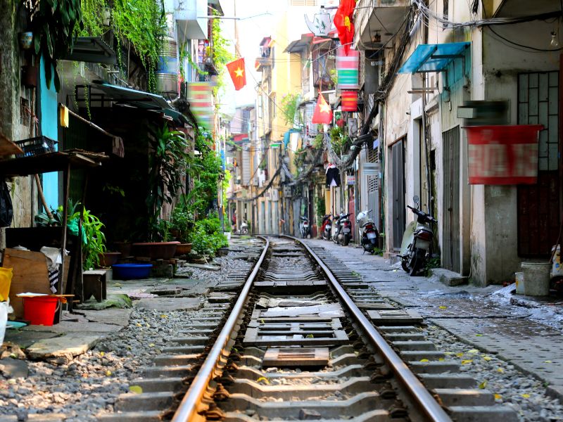 Hanoi Street Train