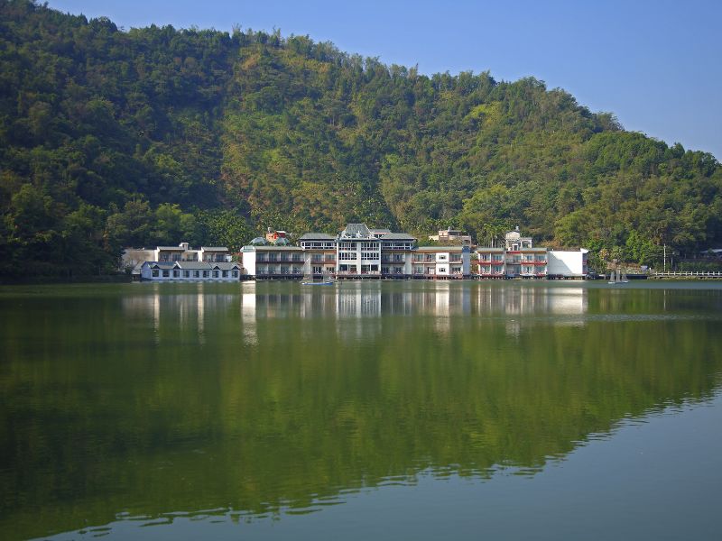 Liyu Lake, Taiwan (2)