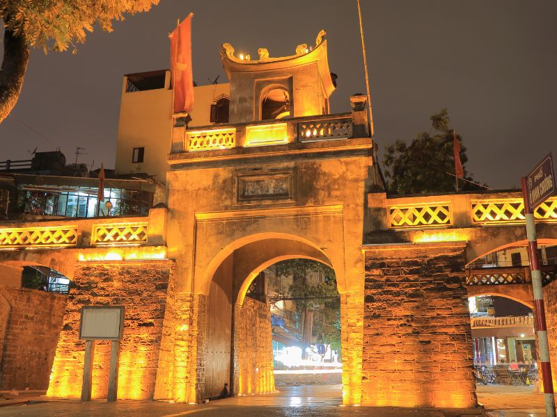 Quan Chuong City Gate