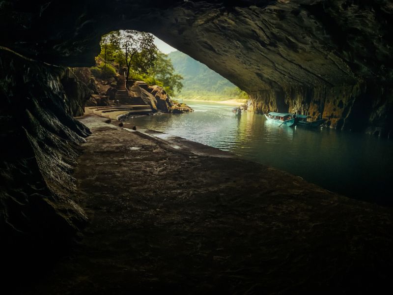 Dark Cave, Quang Binh, Vietnam