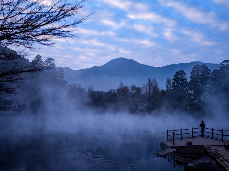 Lake Kinrin, Japan