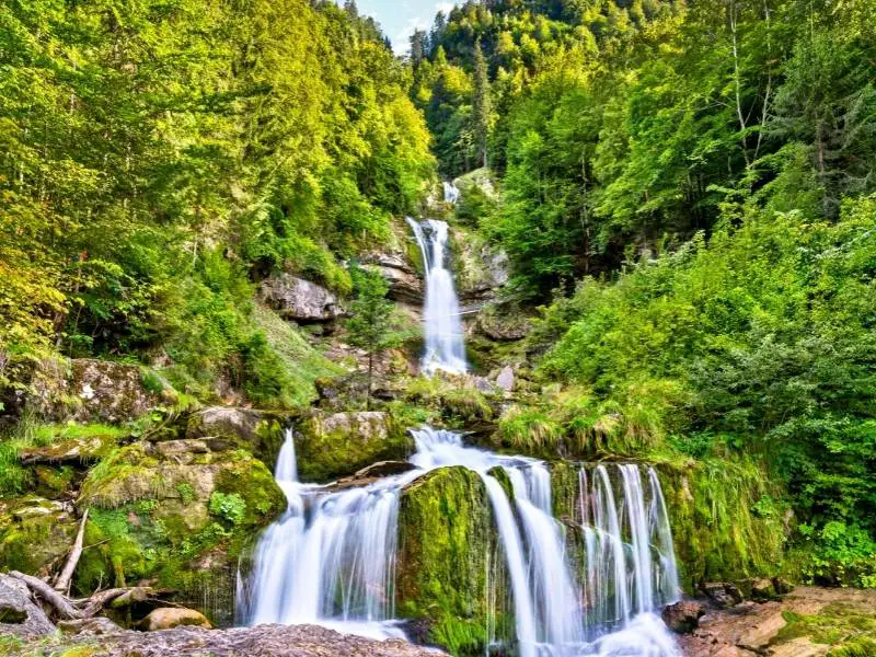 Interlaken Itinerary, jungfrau region, destination, Geissbach waterfalls