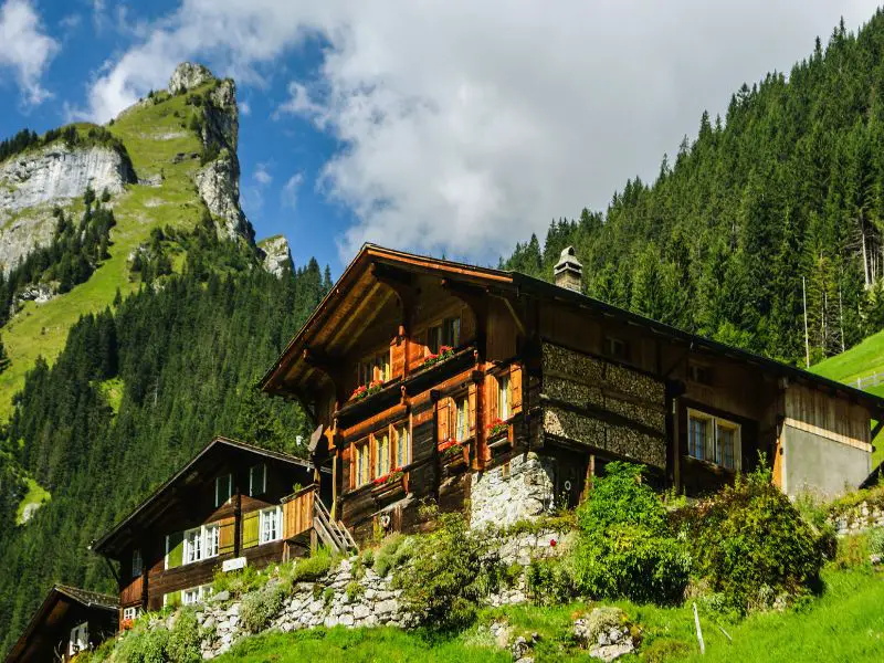 Lauterbrunnen Switzerland, Traditional houses in Gimmelwald