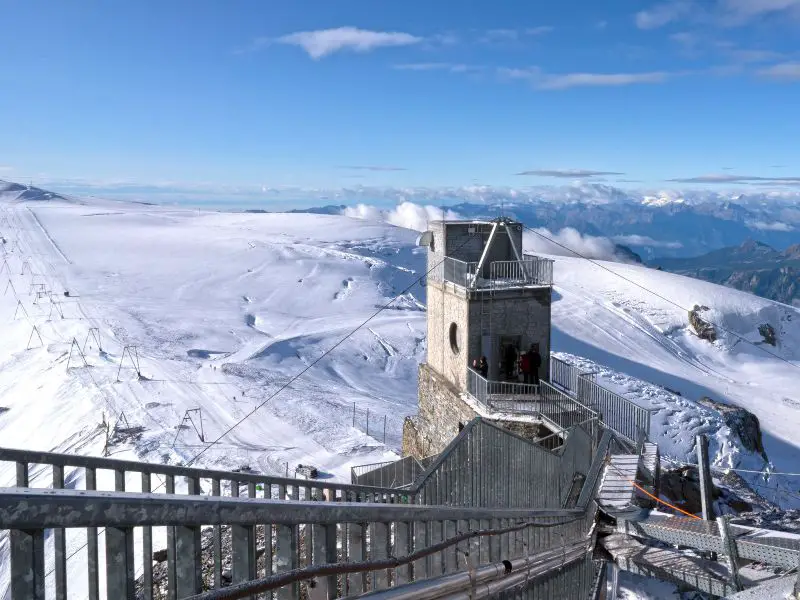 10 of 14 days in Switzerland (itinerary), visiting other highlights of Zermatt which are Kleine Matterhorn and Sunnegga