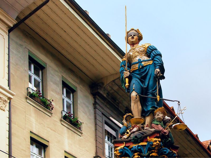 12 Things to do in Bern, Switzerland_ Gerechtigkeitsbrunnen 